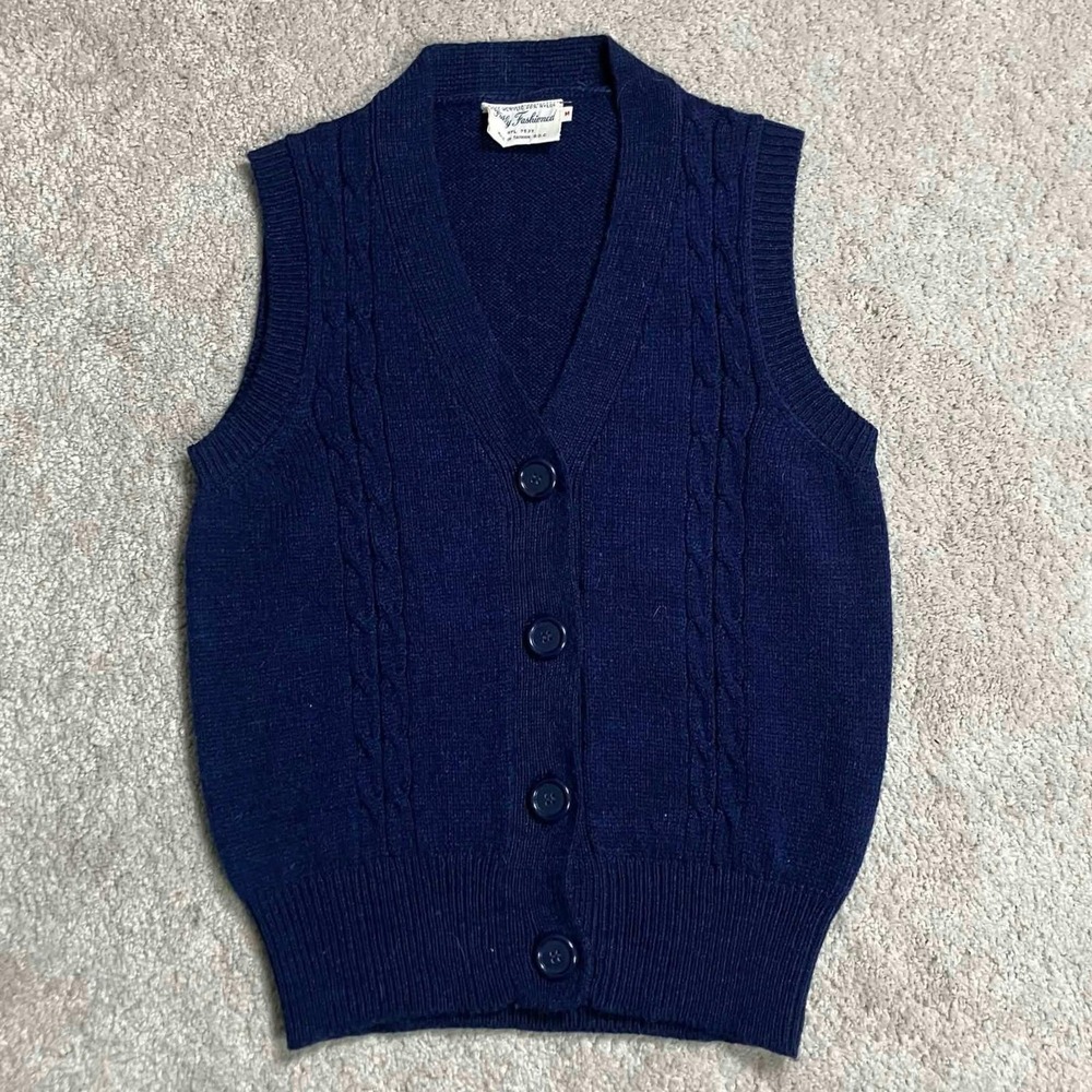Women's Vintage Dark Blue Cable Knit Button Front Sweater Vest Grannycore Cabin